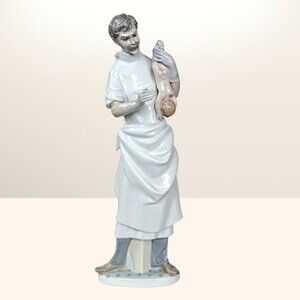 Lladro Figurine Doctor Obstetrician OB/GYN with Baby #4763 Retired 14.5” Spain